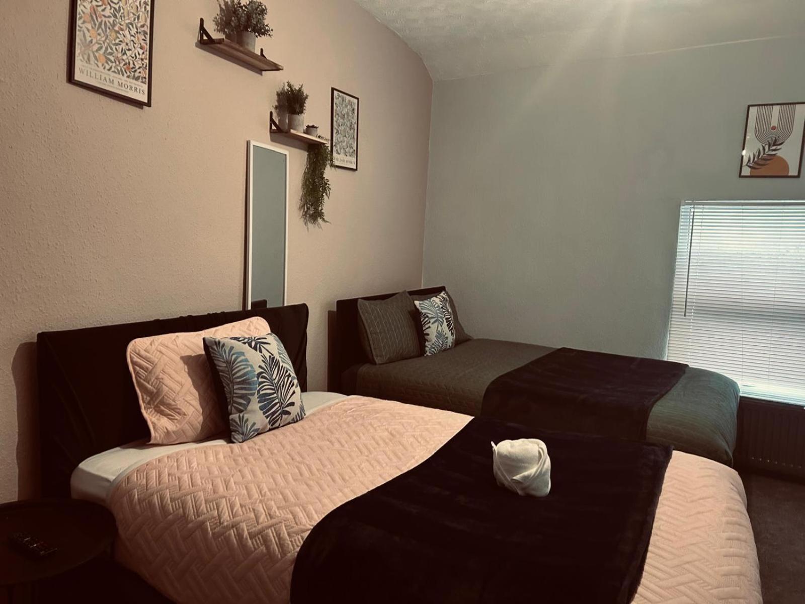 Cozy Large Sized 4 Bedroom Flat Liverpool Dış mekan fotoğraf