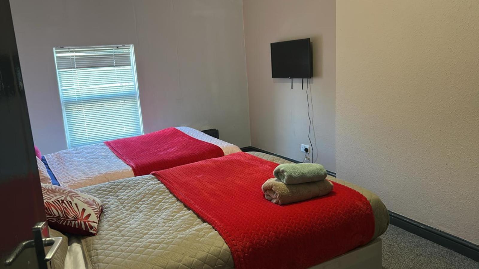 Cozy Large Sized 4 Bedroom Flat Liverpool Dış mekan fotoğraf